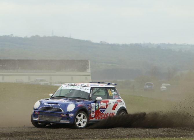 Pembrey problems hit Lynch hopes