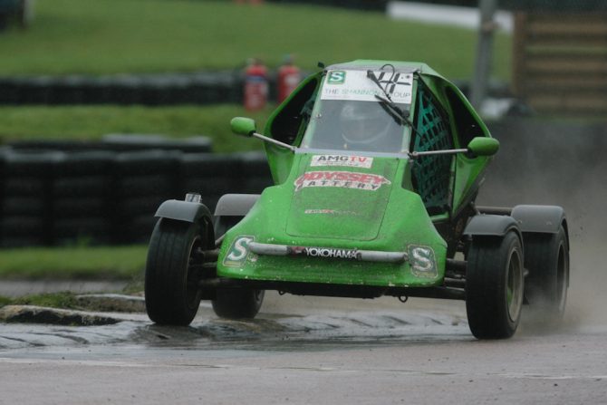 O'Donovan takes the win at Lydden in a close finish